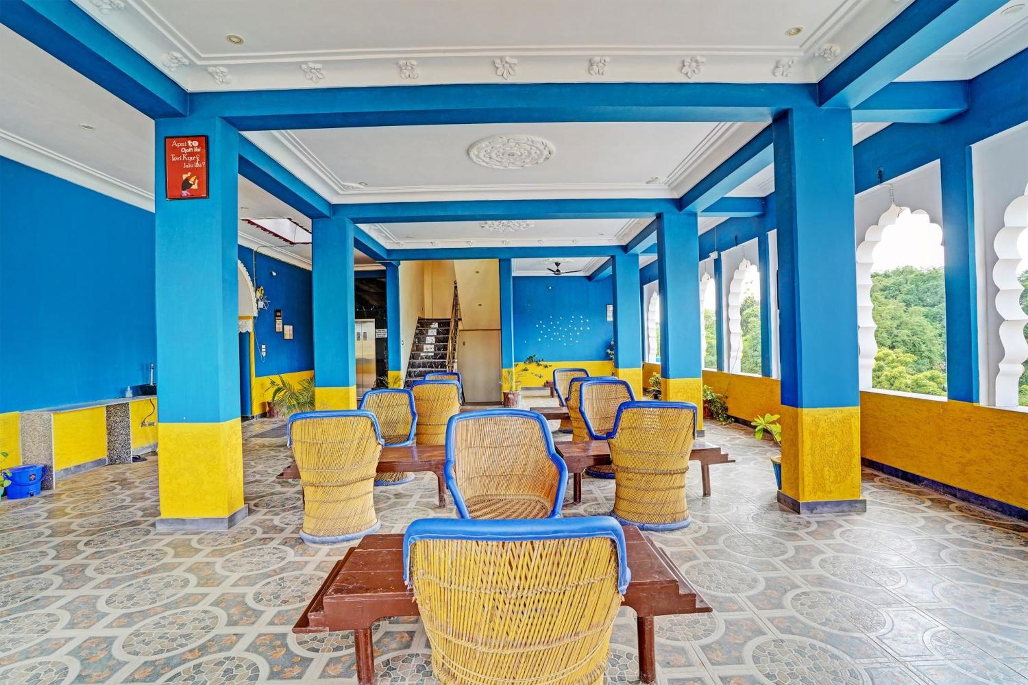Hotel O Real Out Of The Blue Pushkar Exteriör bild